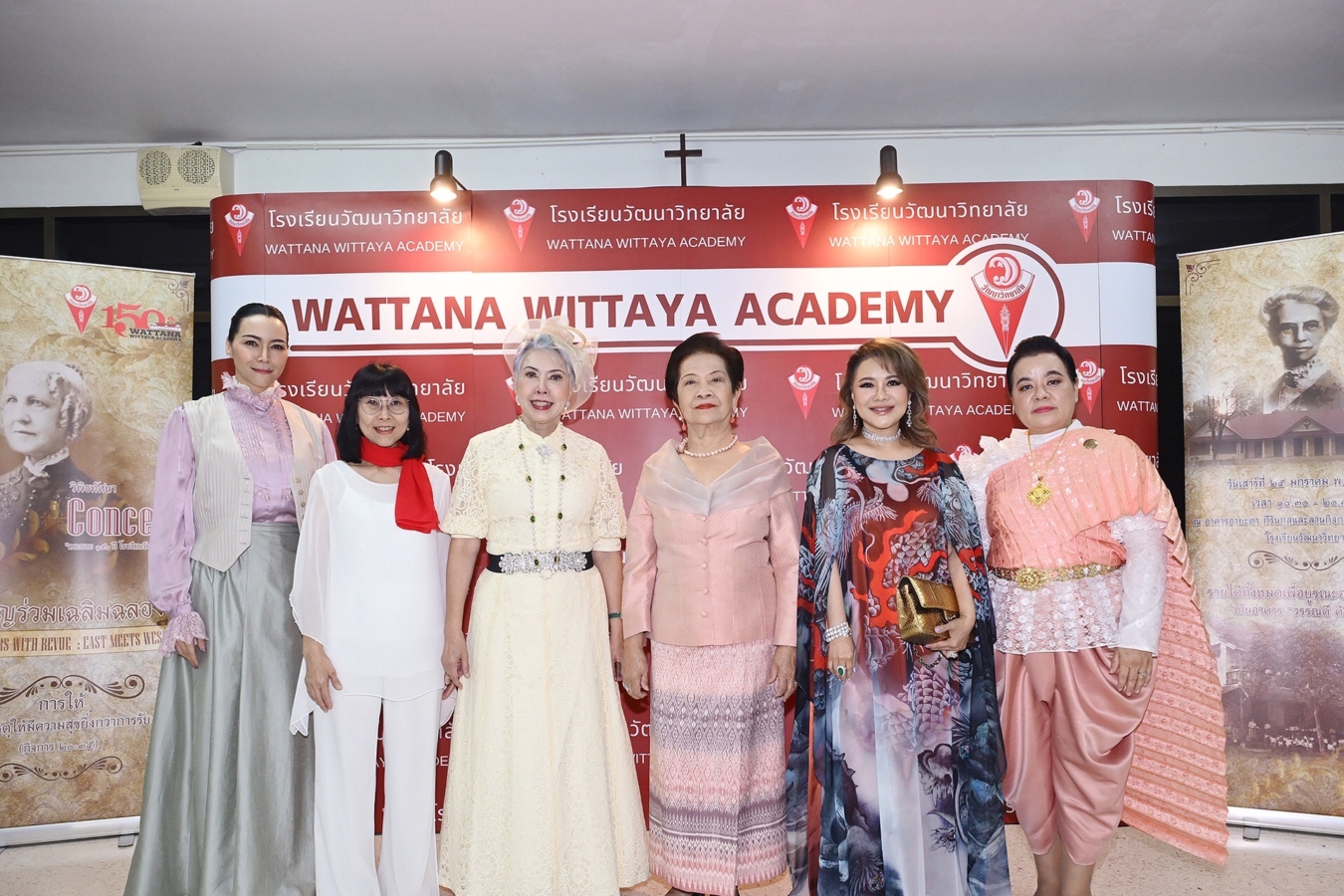 โรงเรียนวัฒนาวิทยาลัย 2025 เปล่งประกายก้าวสู่ปีที่ 151 เติบโตมั่นคง จัดงานคอนเสิร์ตภายใต้คอนเซ็ปต์ “วิพิธทัศนา 150 years with Revue : East Meets West” สุดภูมิใจ ฉลองเปิดตัวภาพลักษณ์ใหม่เป็นโรงเรียนCambridge Assessment School และ Tech-Ready School ปลื้มศิษย์เก่า-ศิษย์ปัจจุบันตบเท้าร่วมงานกว่า 2000 ท่านเพื่อสนับสนุนหารายได้สมทบทุนบูรณะอาคารประกอบแผนกประถมศึกษา โรงเรียนวัฒนาวิทยาลัย 2025 เปล่งประกายก้าวสู่ปีที่ 151 เติบโตมั่นคง จัดงานคอนเสิร์ตภายใต้คอนเซ็ปต์ “วิพิธทัศนา 150 years with Revue : East Meets West” สุดภูมิใจ ฉลองเปิดตัวภาพลักษณ์ใหม่เป็นโรงเรียนCambridge Assessment School และ Tech-Ready School ปลื้มศิษย์เก่า-ศิษย์ปัจจุบันตบเท้าร่วมงานกว่า 2000 ท่านเพื่อสนับสนุนหารายได้สมทบทุนบูรณะอาคารประกอบแผนกประถมศึกษา