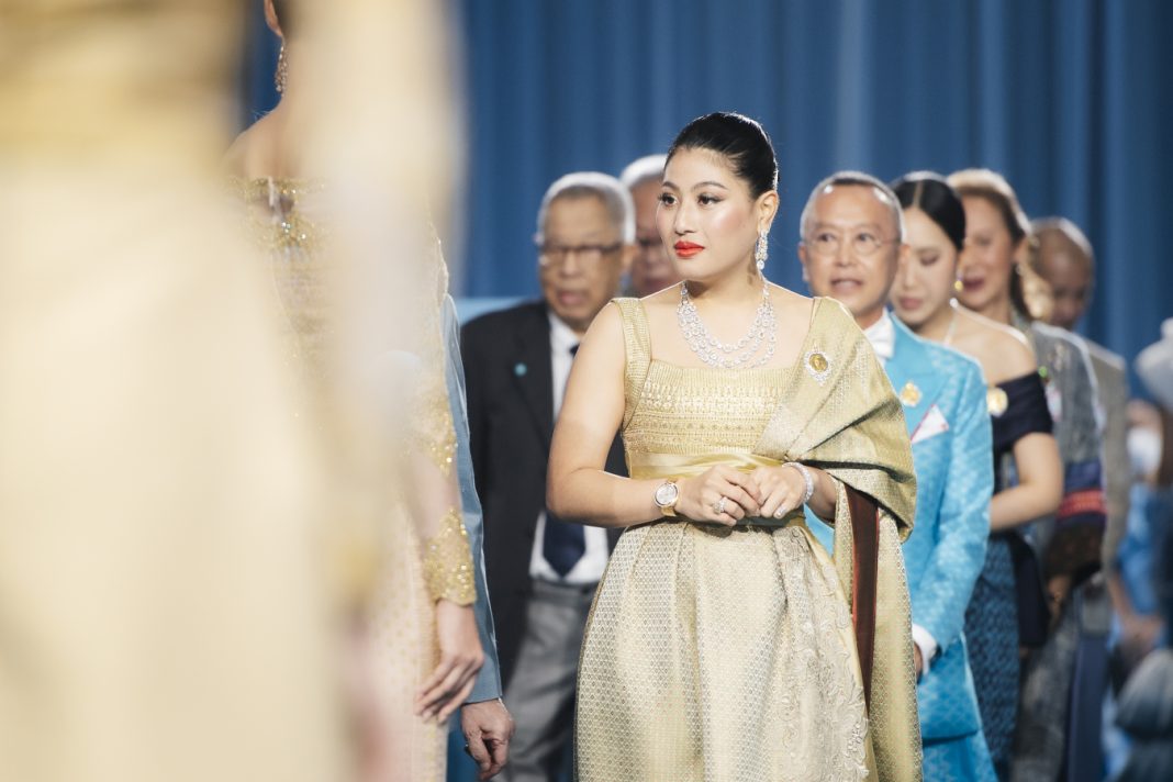 สมเด็จพระเจ้าลูกเธอ เจ้าฟ้าสิริวัณณวรี นา(3)